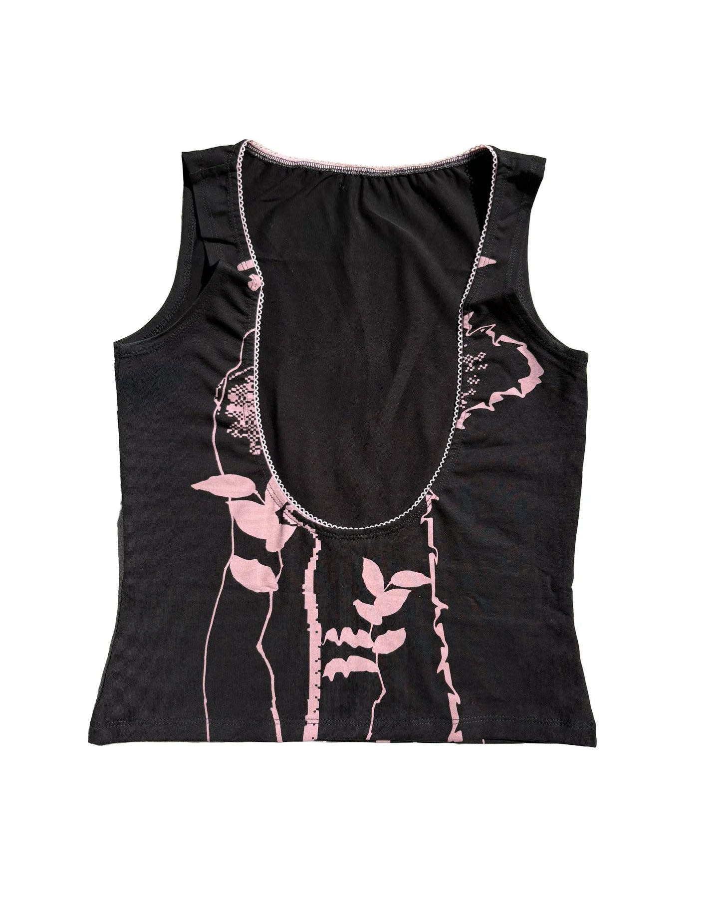 Geranium Black Top
