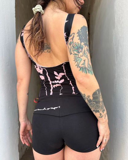 Geranium Black Top