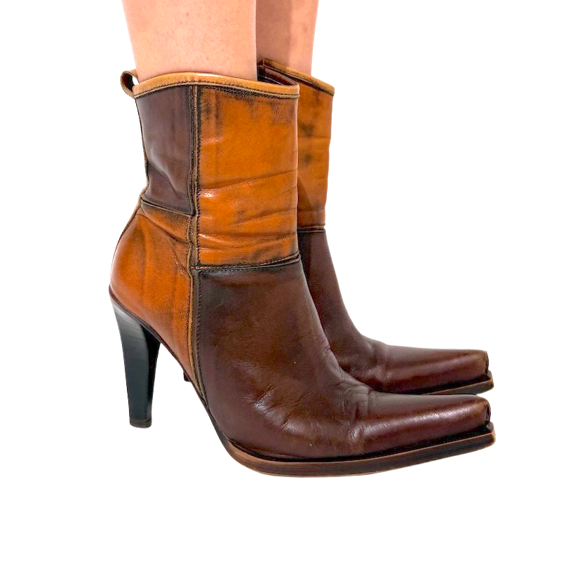 El Dante Leather Heeled Ankle Boots