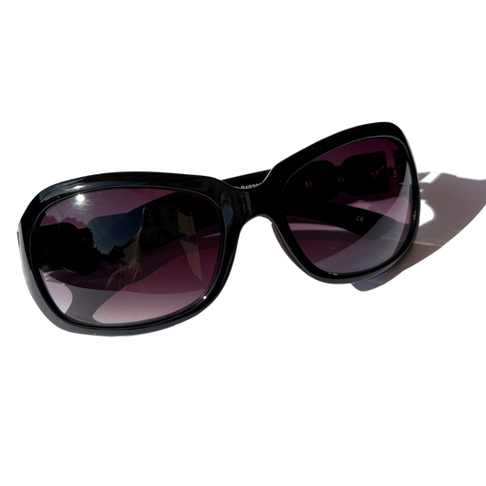 2010s Mum Dark Sunglasses