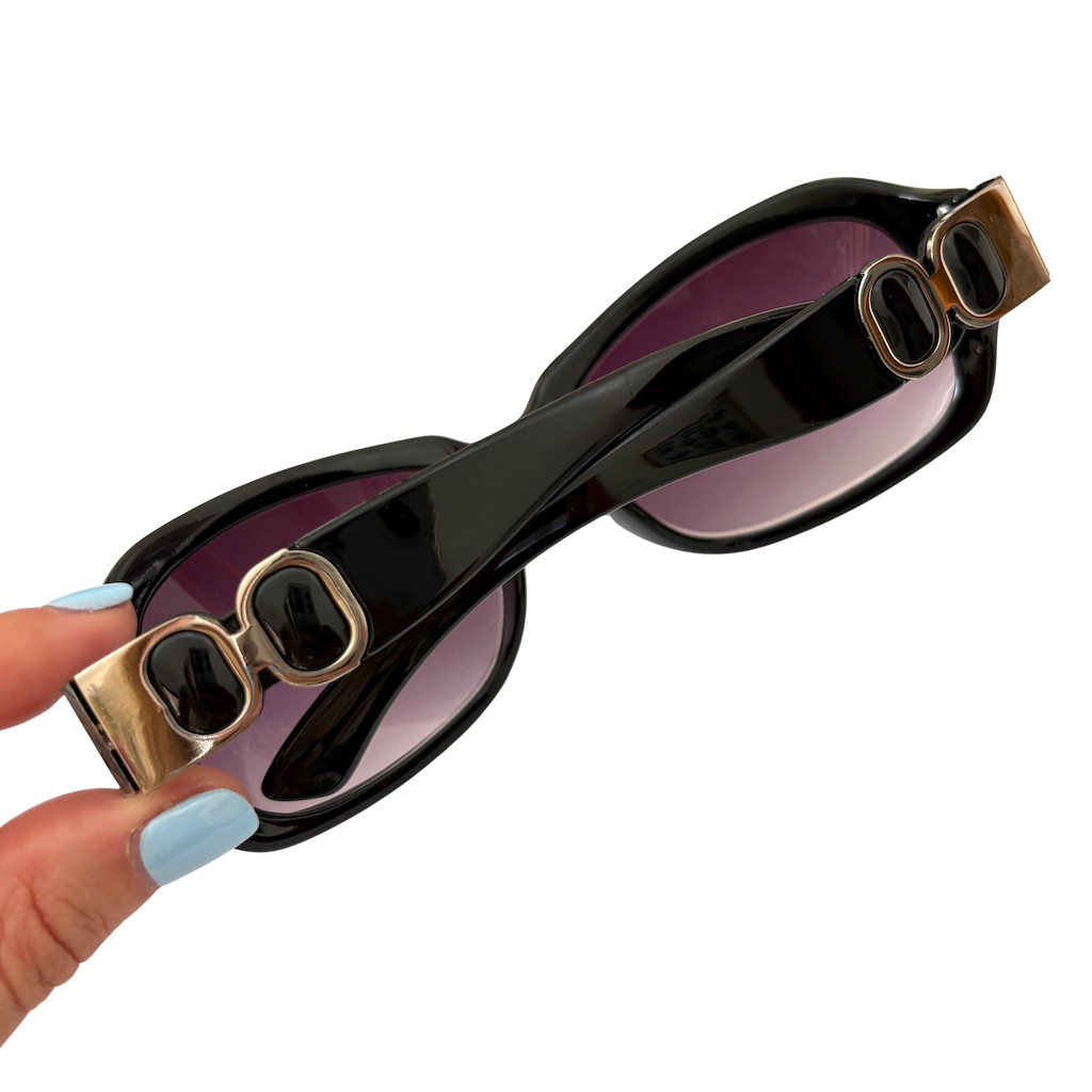 2010s Mum Dark Sunglasses