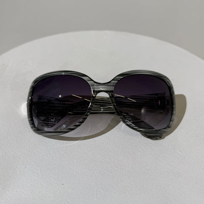 Large Vikki 2000s Oversized Sunglasses
