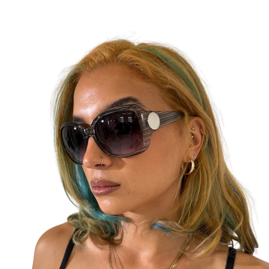 Large Vikki 2000s Oversized Sunglasses
