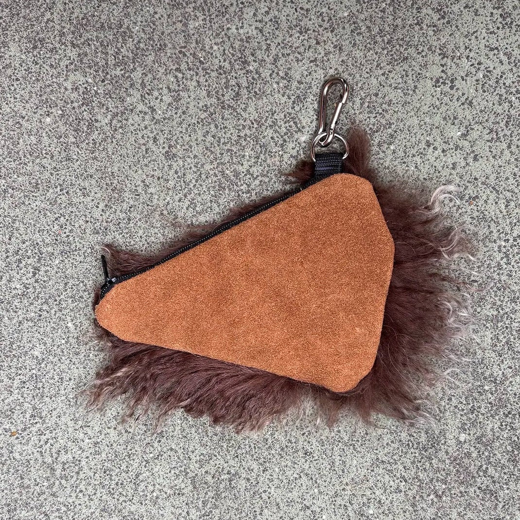 XXL Fluffy Clip Pouch - Brown Siamese
