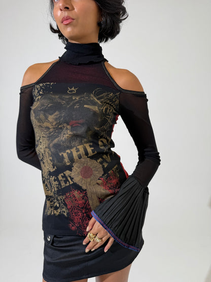 Save The Queen Off Cold Shoulder Top