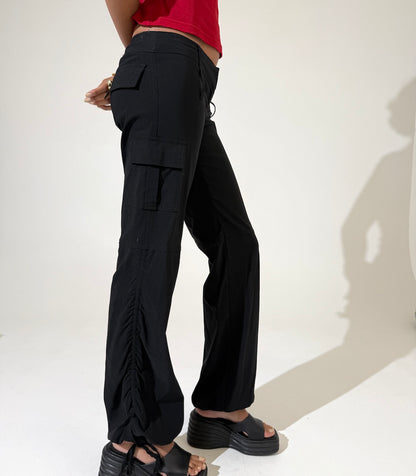 Low waisted 2000s Cargo Pants
