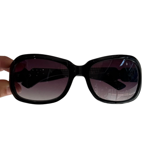 2010s Mum Dark Sunglasses