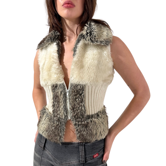 Rare Contrast Fur Vest