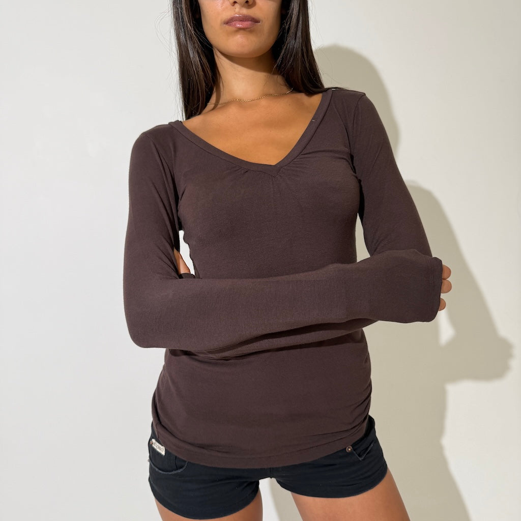 Deep Vee Choc Long Sleeve Top