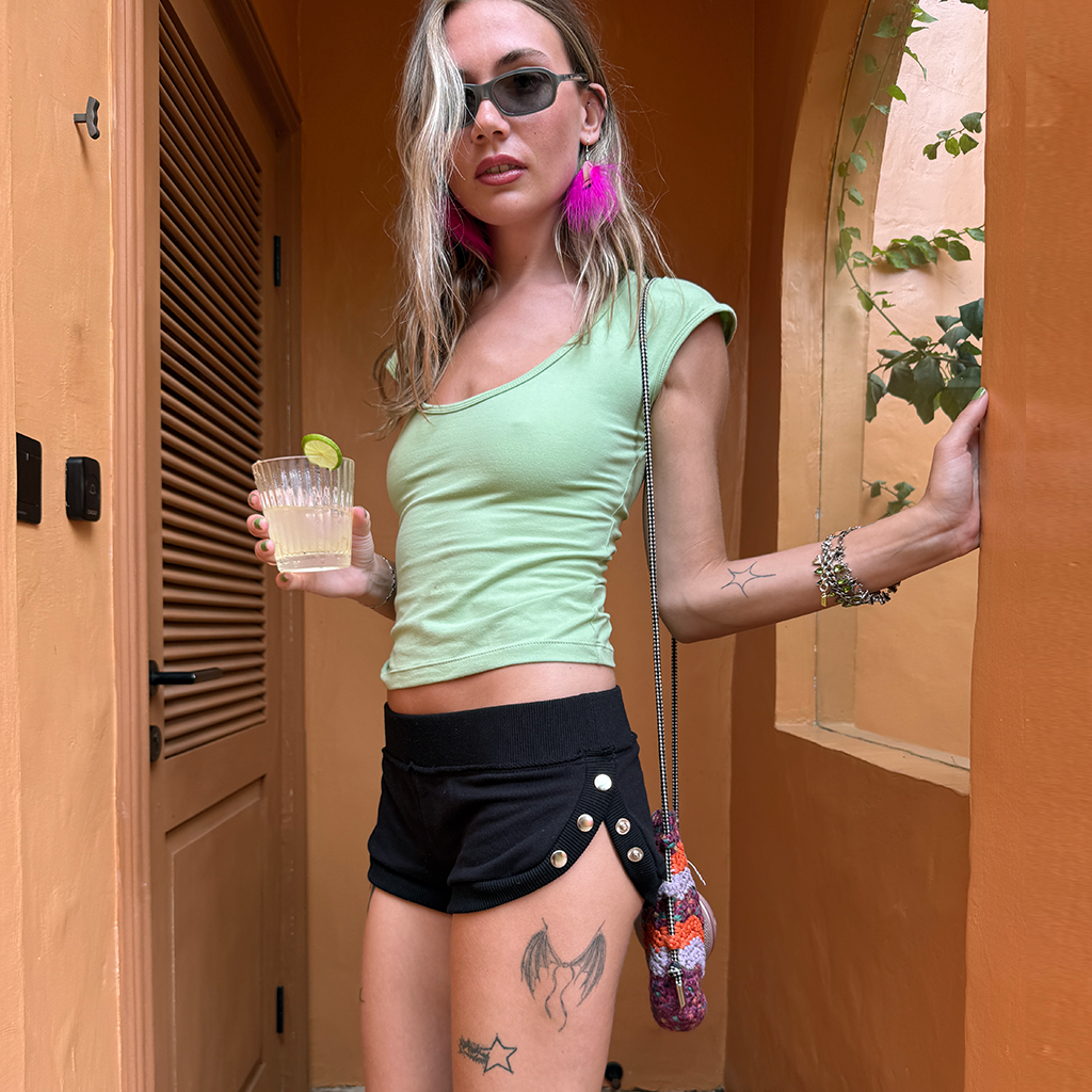 Black Snap Sides Short Shorts